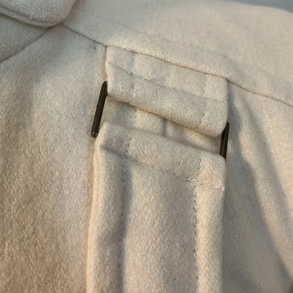 Zara Ivory Wool Blend Unique Coat w/big buckle belt,pockets button up Size Small - Picture 10 of 14